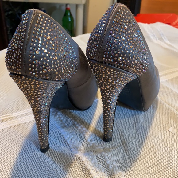 Steve Madden - Picture 2 of 3